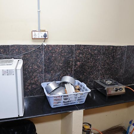 ハイデラバード3 Bhk Non-Ac For 4 To 10 Guests For Familiesアパートメント エクステリア 写真