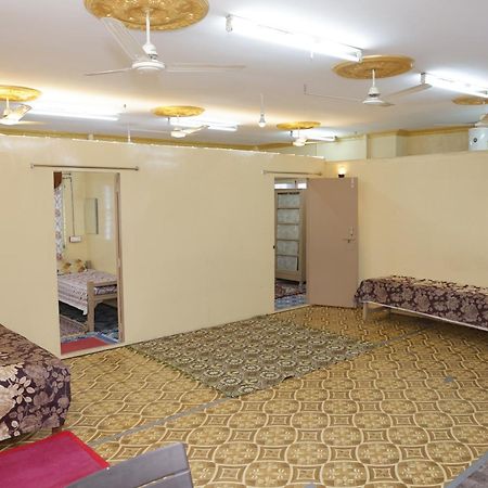 ハイデラバード3 Bhk Non-Ac For 4 To 10 Guests For Familiesアパートメント エクステリア 写真